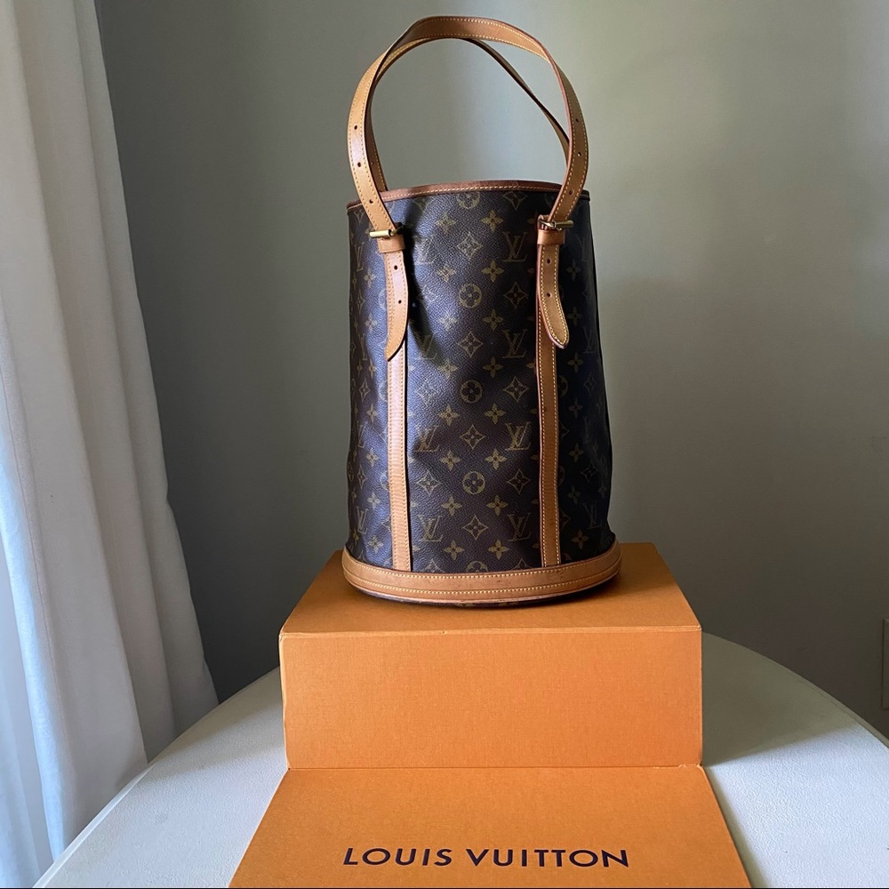 🎀Louis Vuitton - Bucket GM Bag🎀
